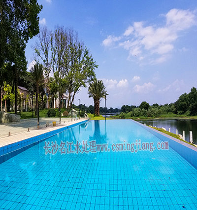 长沙中州岛室外恒温游泳池